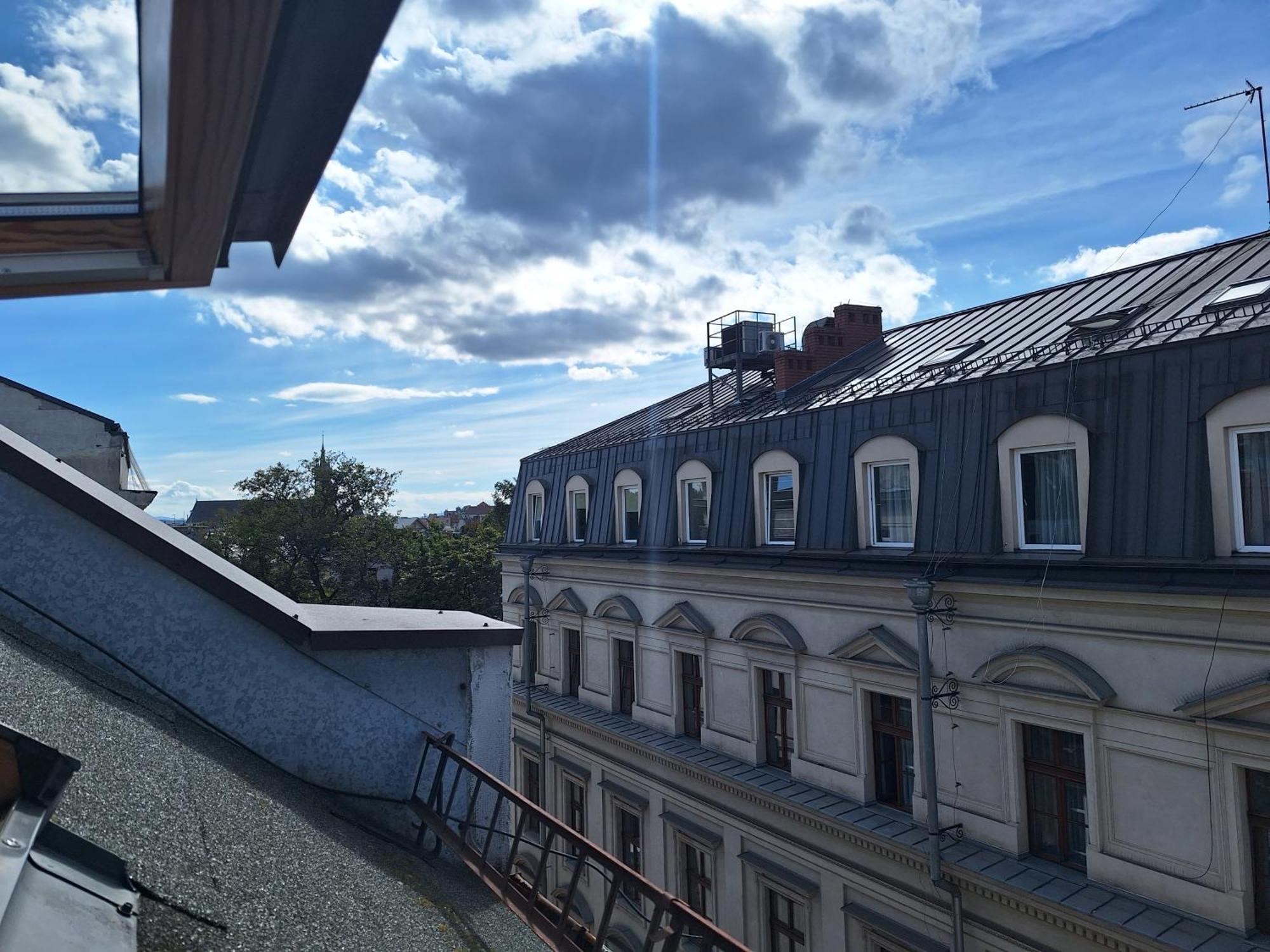 Apartment With Entresol Old Town Krasków Exterior foto